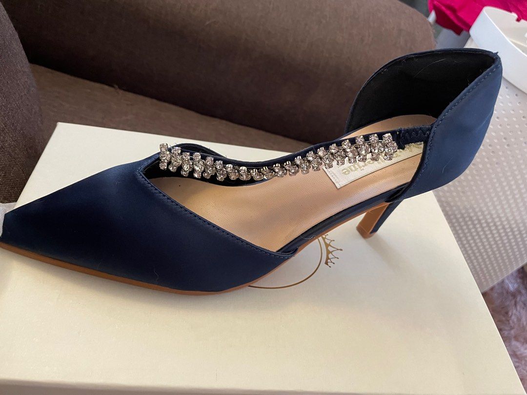 Comfy pointed heels to let go Women s Fashion Footwear