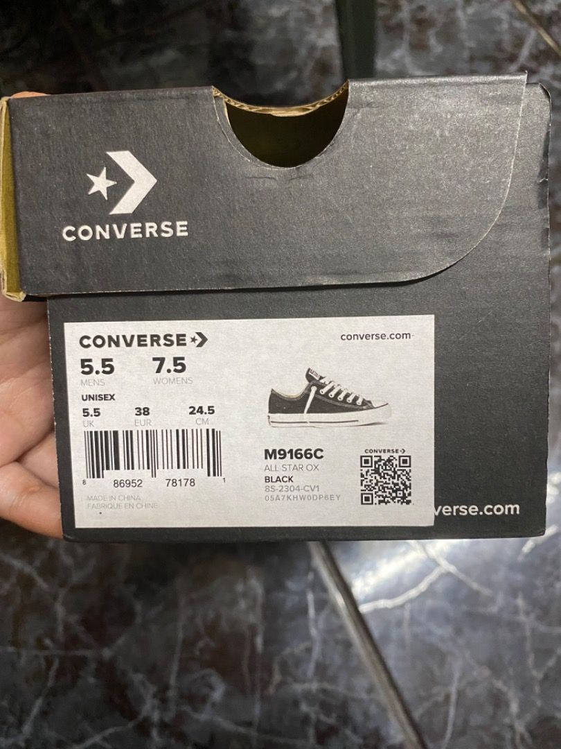 8s hot sale chuck taylors
