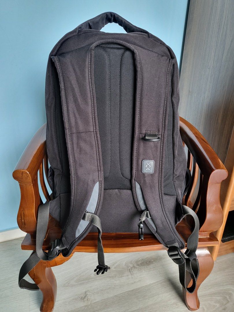 Crumpler traceless sales abandon review