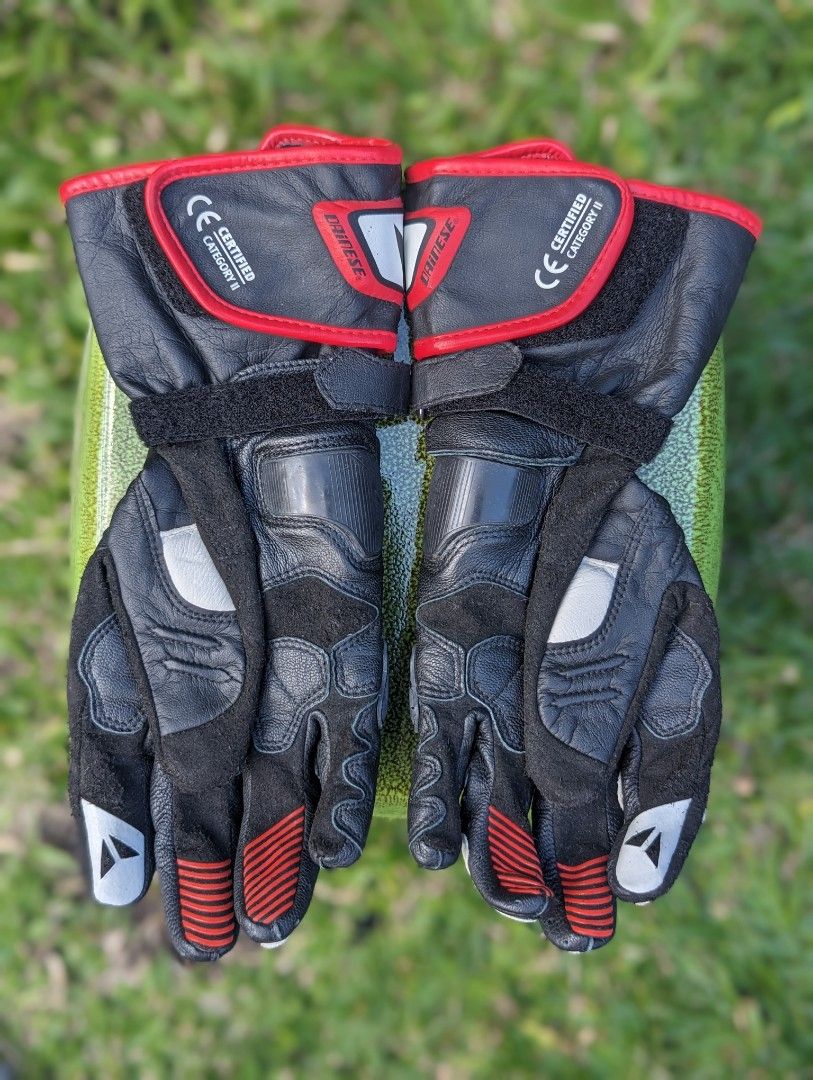 Dainese carbon d1 cheap