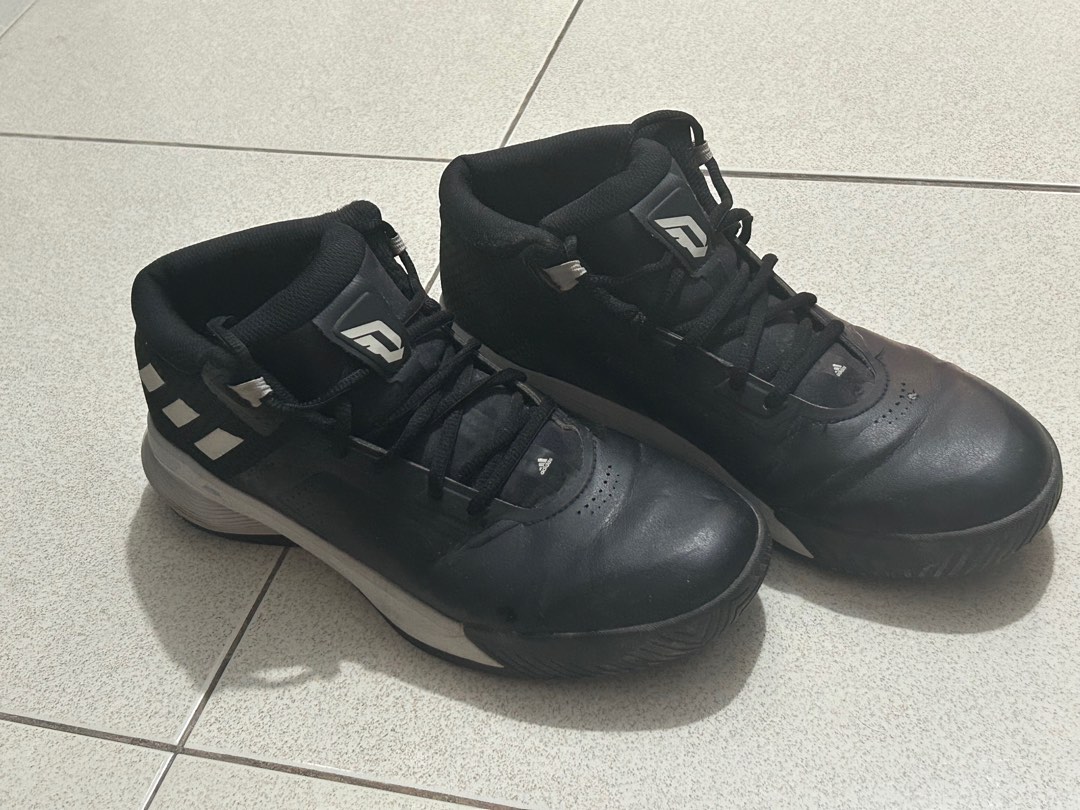 damian lillard basketball shoe