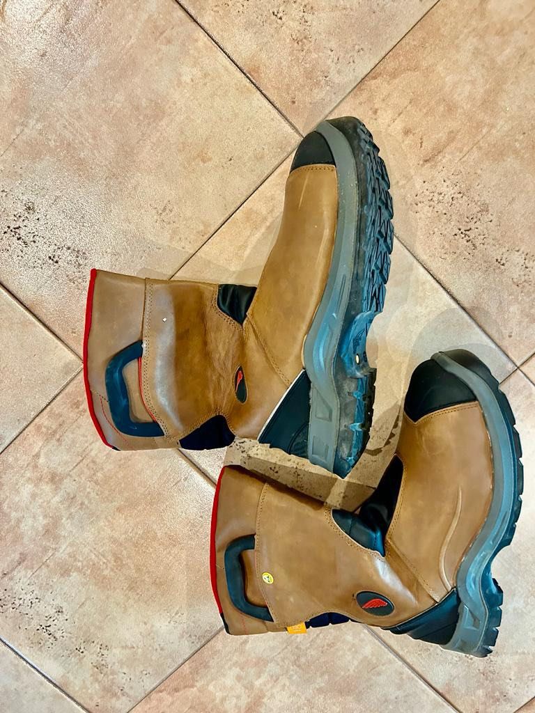 Description Red Wing 3214 Men s Petrokinh XT 11 Inch Pull Up