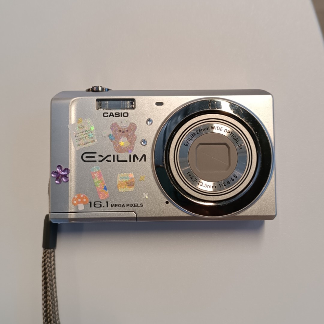 Digicam: Casio Exilim EX Z28 with box full inclusions, Photography