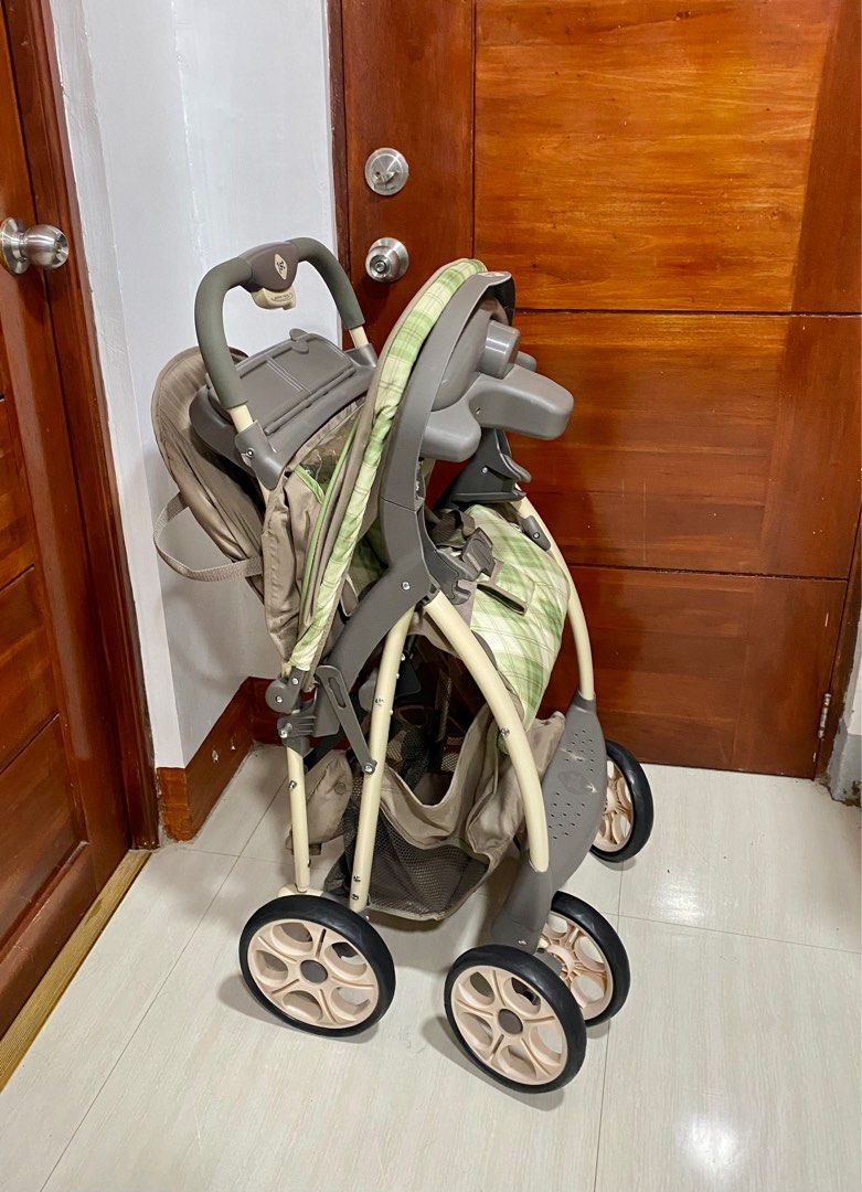 Disney Stroller Winnie the Pooh Safety 1st, Babies & Kids, Going Out, Strollers on Carousell