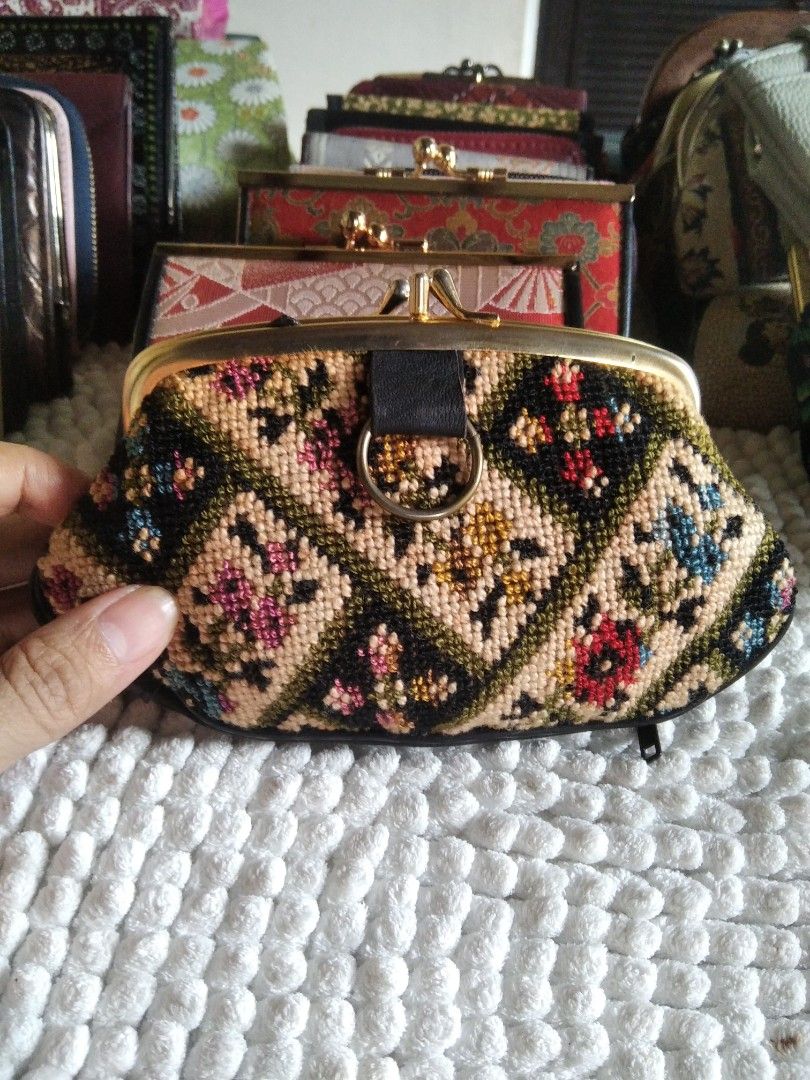 Double kiss outlet lock coin purse