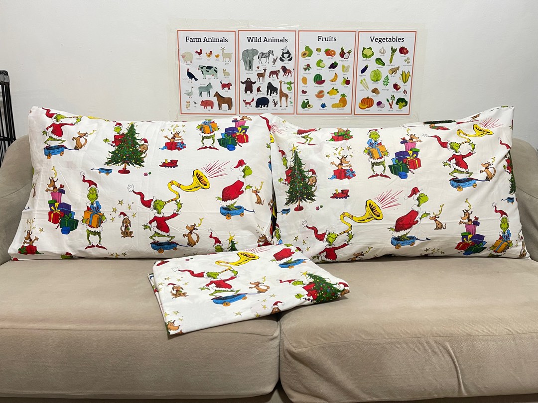 Dr Seuss the Grinch Pottery Barn kids bedsheet Furniture Home