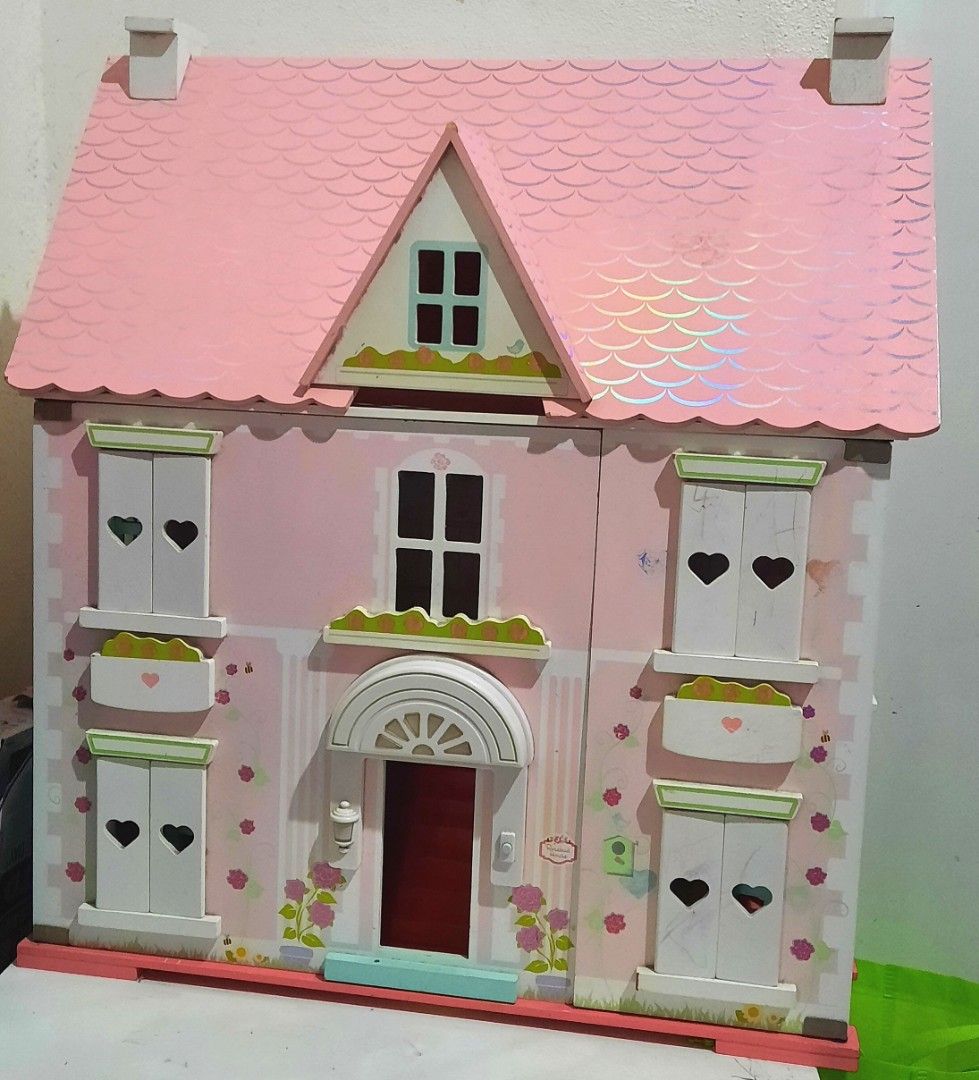 Rosebud doll house clearance