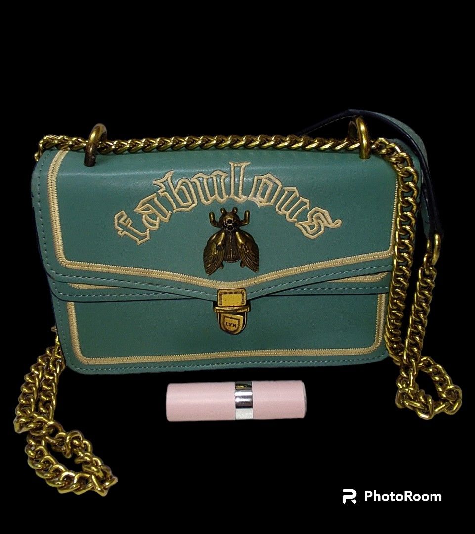 Lyn fabulous bag top