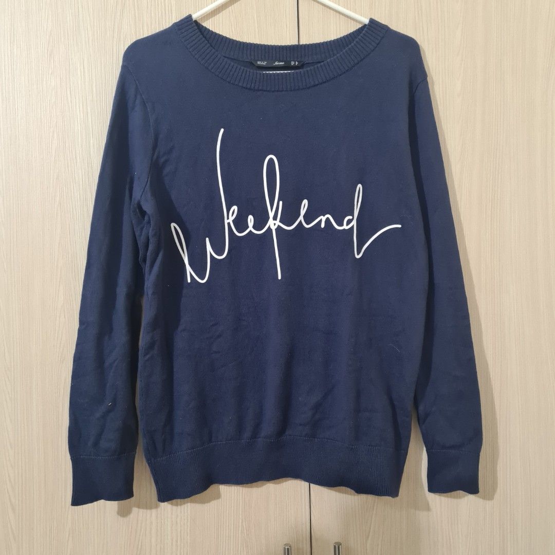 ForMe Dark Blue "Weekend" Pullover (Category: Longsleeves) located in Cainta. Submitted by declutter_mkondostyle (Listing ID 1267864139, Image 2). Description: Color: Dark Blue with white print Size: small (may fit to Medium) No issues ♦️It has been brought to my attention that I sold a knitted chunky pullover that has lints, so buy at your own risk coz strictly no return, no exchange and no refund. I thought knitted items with minimal lints were
