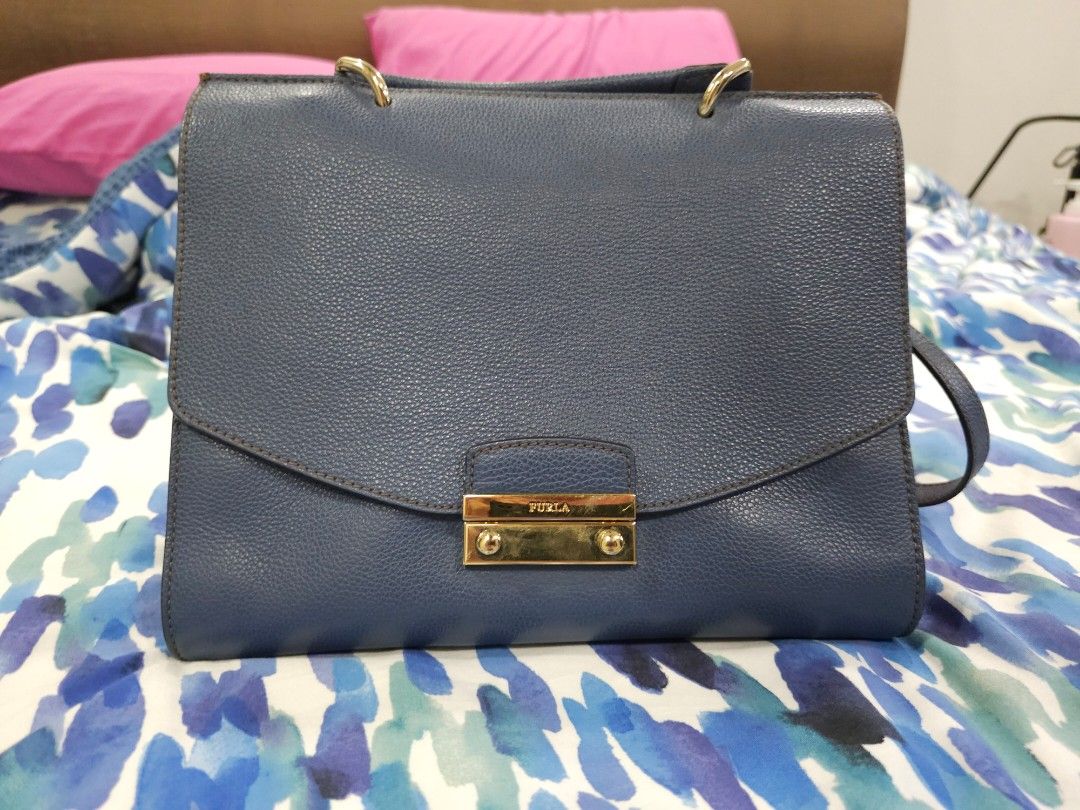 Furla discount julia m