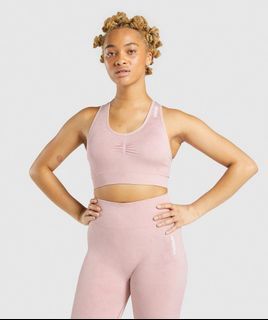 Gymshark adapt camo set pink (M), Men's Fashion, Activewear on Carousell