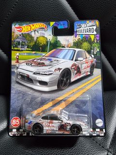 (Category: ) located in . Submitted by darktoys (Listing ID 1267840273, Image 1). Description: .