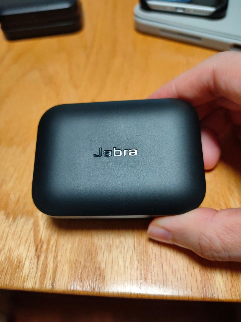 Jabra elite best sale sport charging case