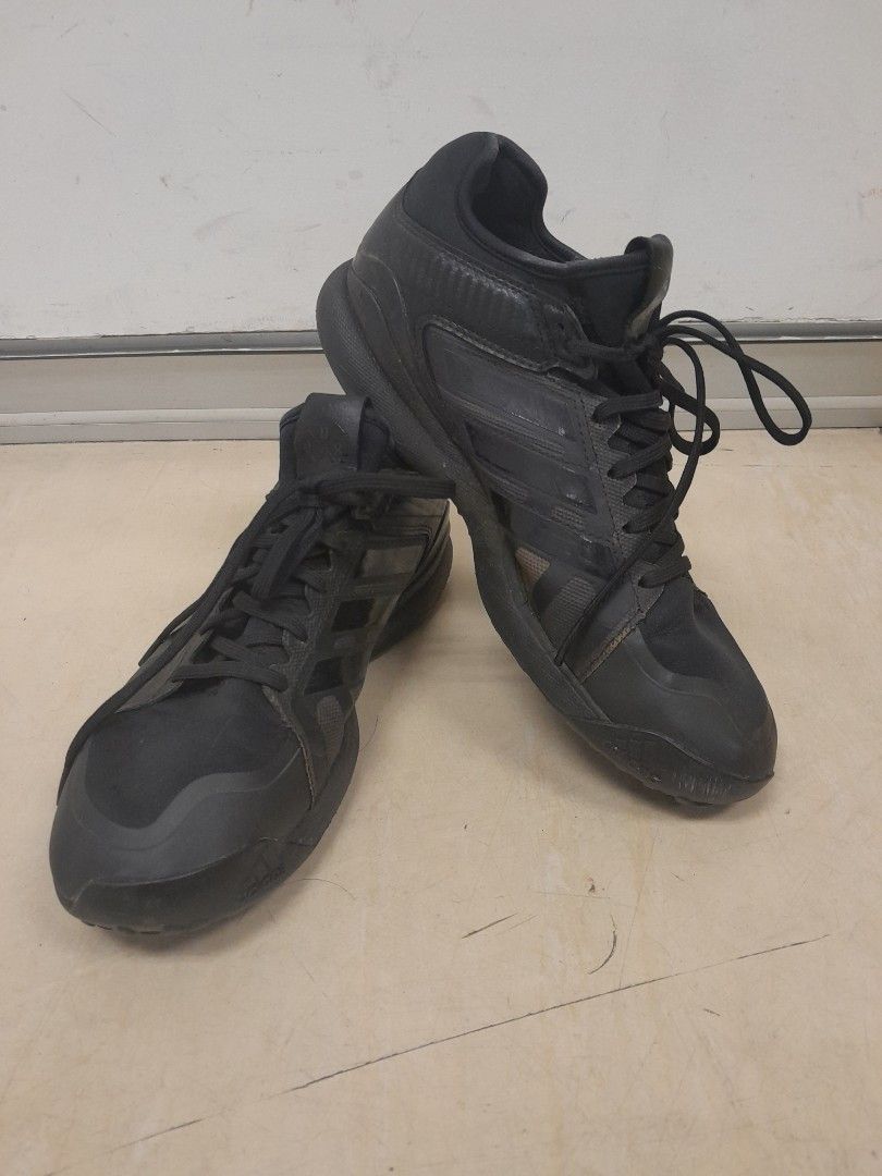 KASUT HOKI Adidas Lux Field Hockey Turf Shoes Trainers, Men's Fashion