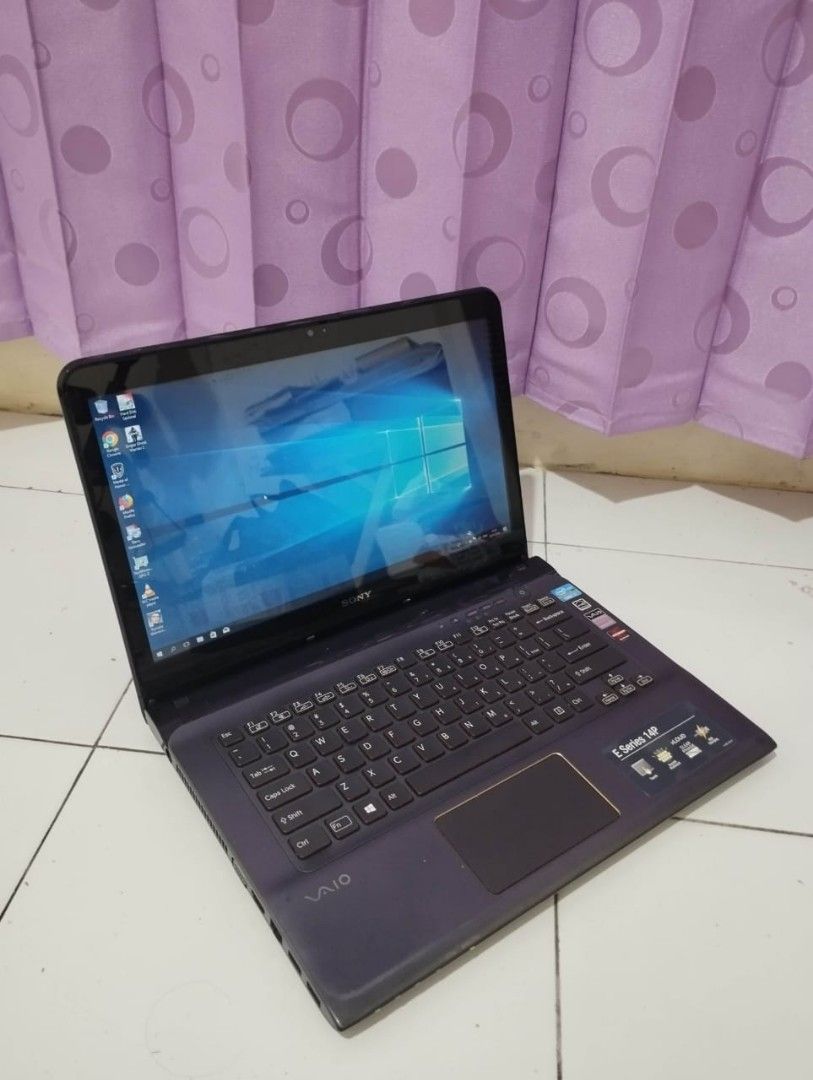Casing sony online vaio sve14ae11w