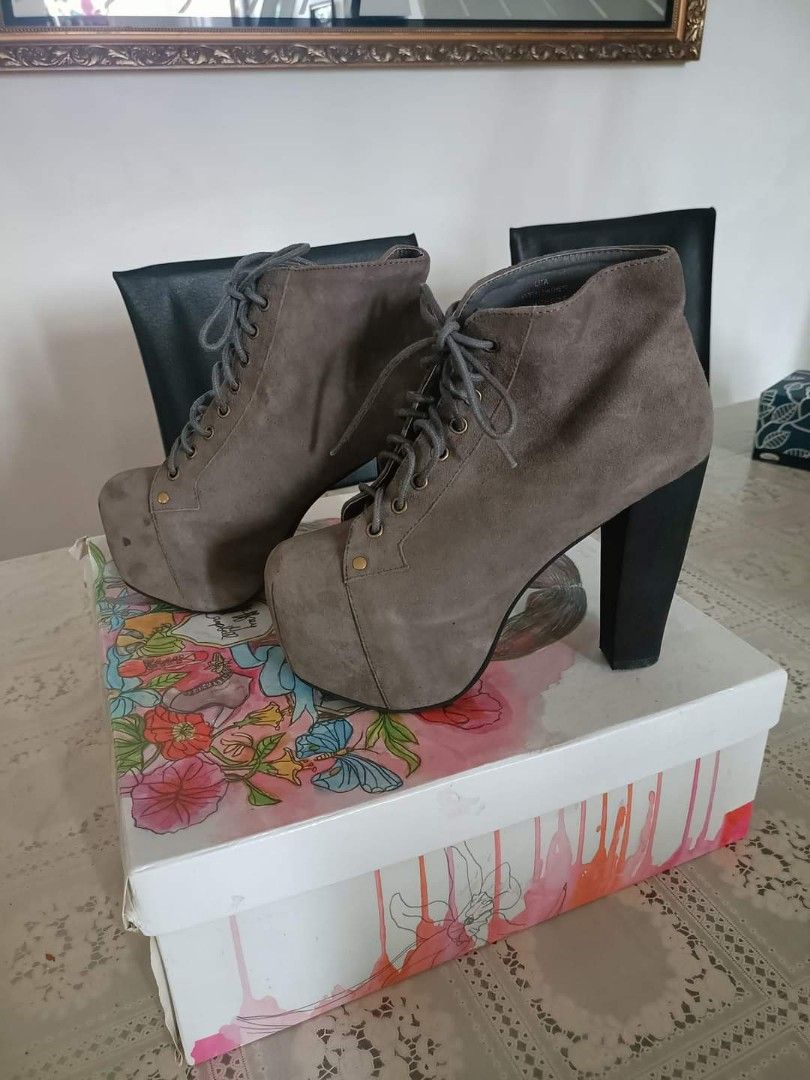 Lita boots 2025 forever 21