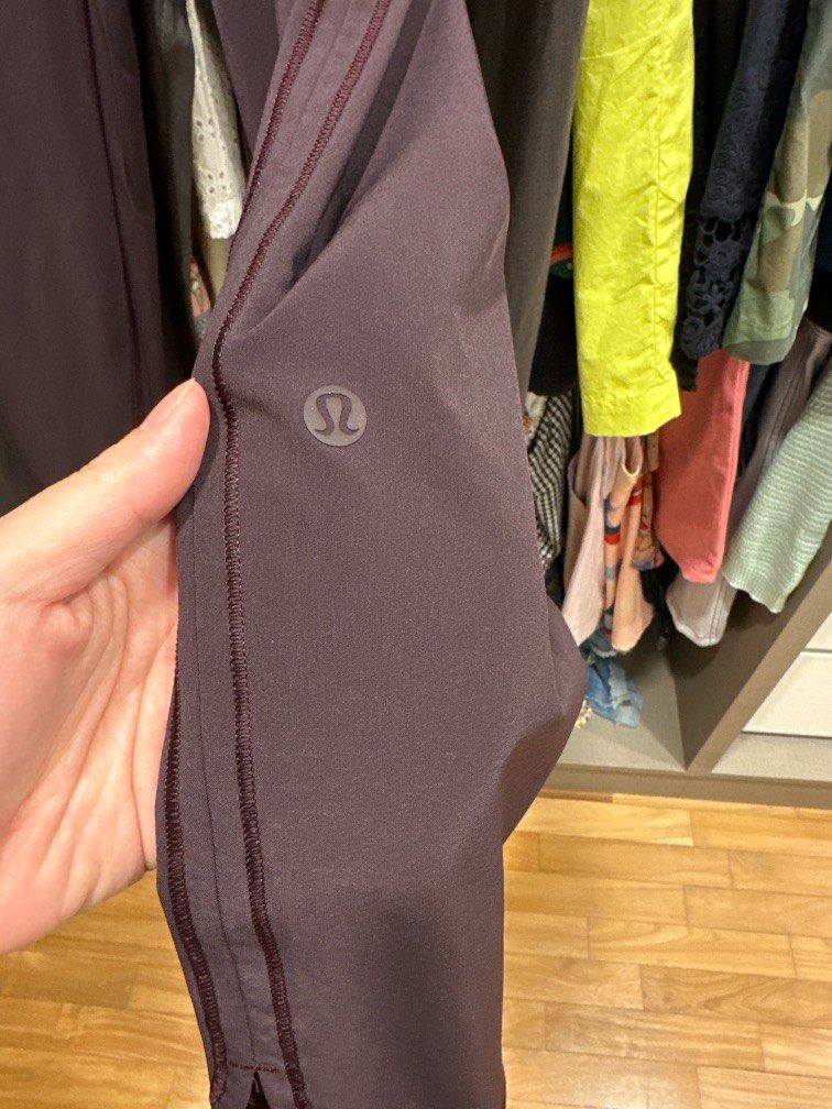 Lululemon Align Joggers Cassis Sz 2, Women's Fashion, Activewear on  Carousell