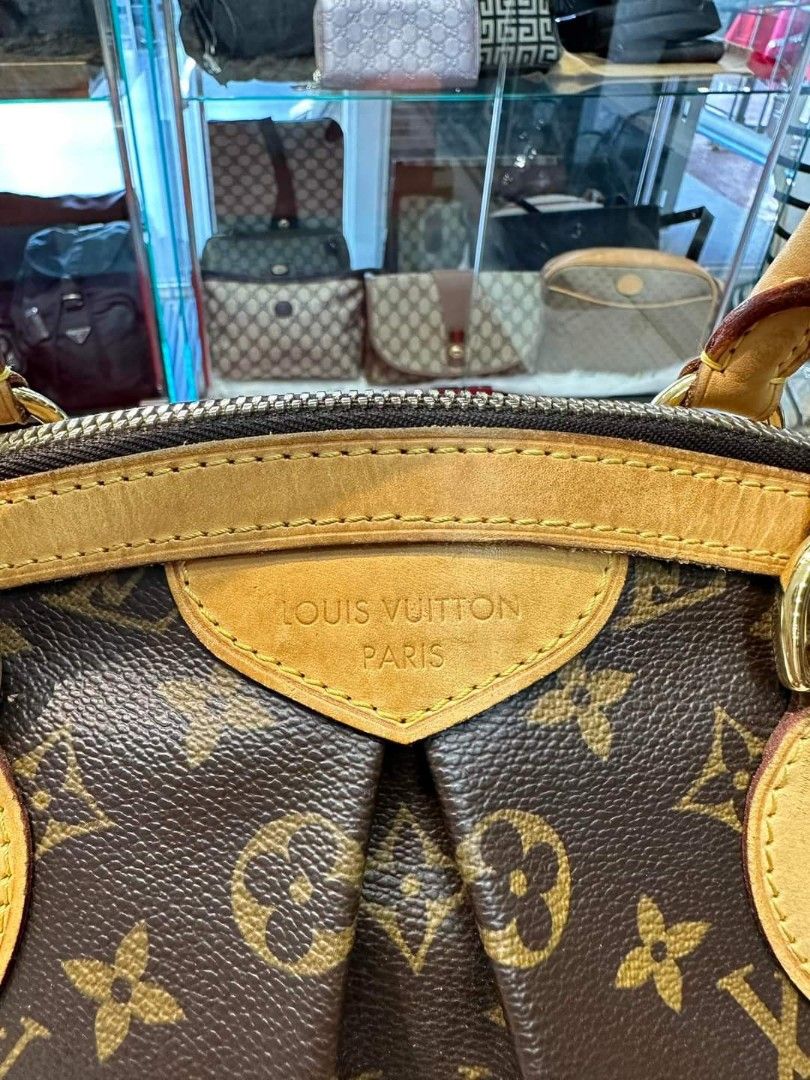 LV Tivoli "PM Size" (Category: Luxury Bags & Wallets) located in General Santos City (Dadiangas). Submitted by braverabbit.67 (Listing ID 1267896860, Image 2). Description: 𝘓𝘦𝘨𝘪𝘵☝🏻𝘖𝘳𝘪𝘨|𝘈𝘶𝘵𝘩𝘦𝘯𝘵𝘪𝘤💯✅ L V Tivoli PM size Rank A w/provided dust bag.