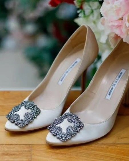 Manolo blahnik hangisi bridal new arrivals