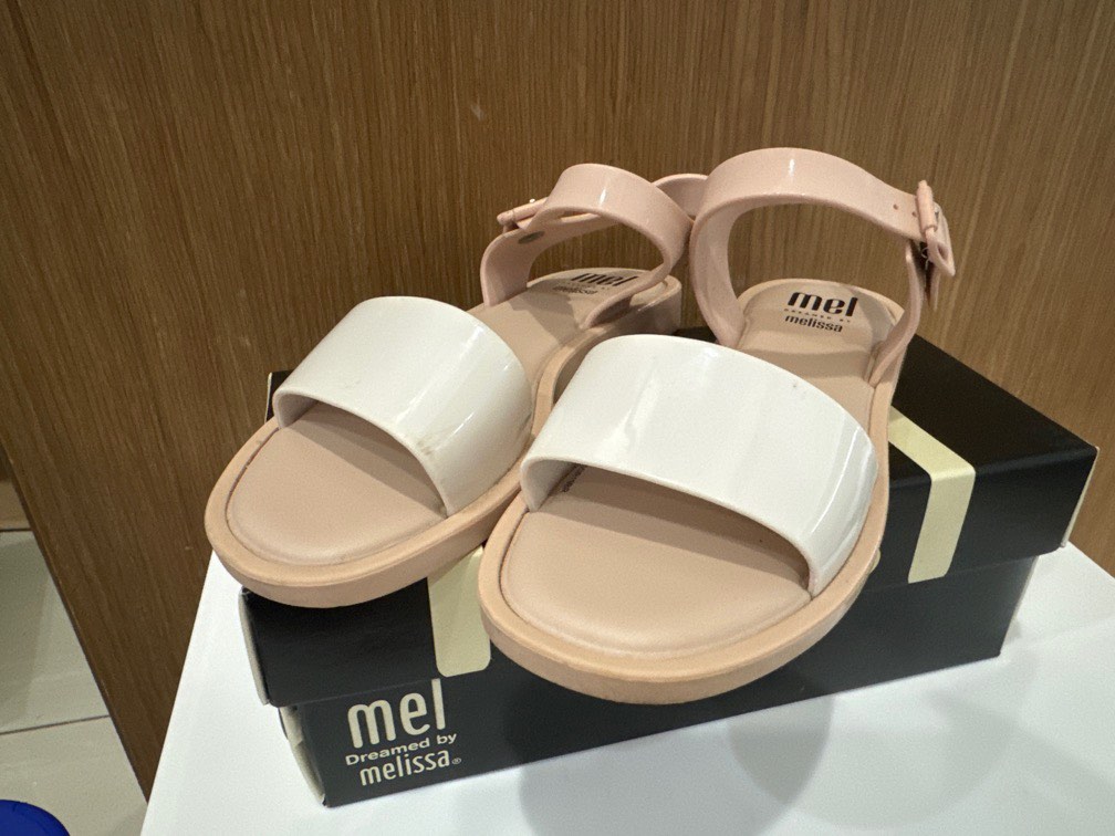 Mel by melissa sandals top