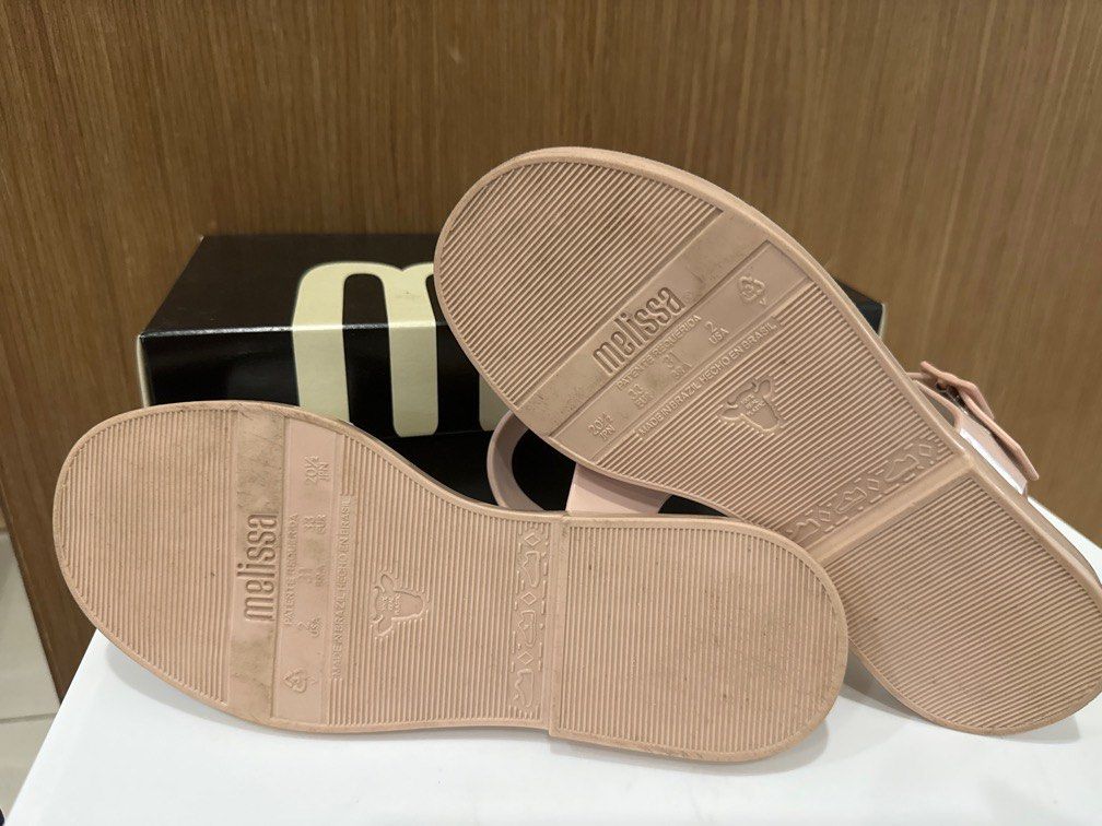 Mel by melissa sandals hot sale