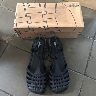 (Kategori: ) berada di . Dikirim oleh buyingsecondhand (ID iklan 1267759413, Gambar 1). Deskripsi: .