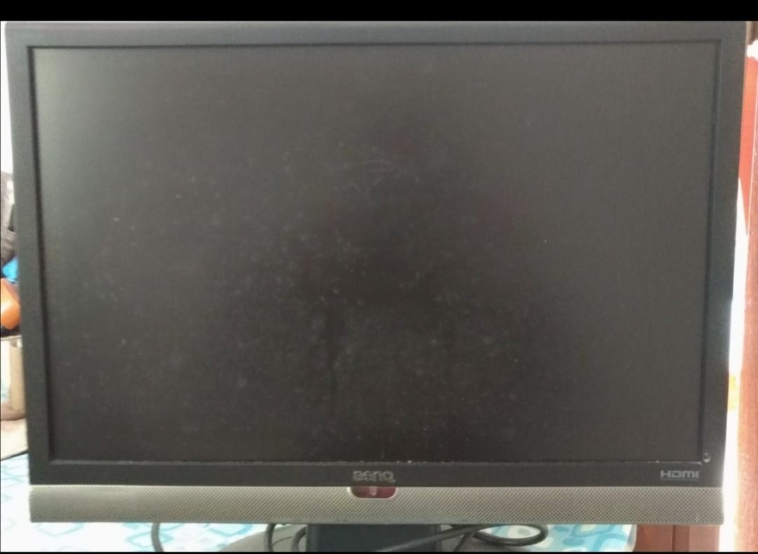 Monitor screen + remote （分類：電子屏幕）位於 Hong Kong。 由 rmtkk 提交（商品編號 1267921069，圖片 1）。簡介： 功能正常。