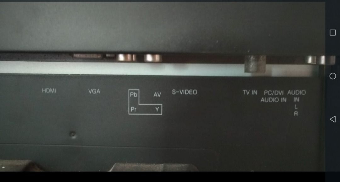 Monitor screen + remote （分類：電子屏幕）位於 Hong Kong。 由 rmtkk 提交（商品編號 1267921069，圖片 2）。簡介： 功能正常。