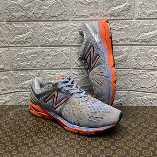 New Balance Running Womens Barringer 890 V2