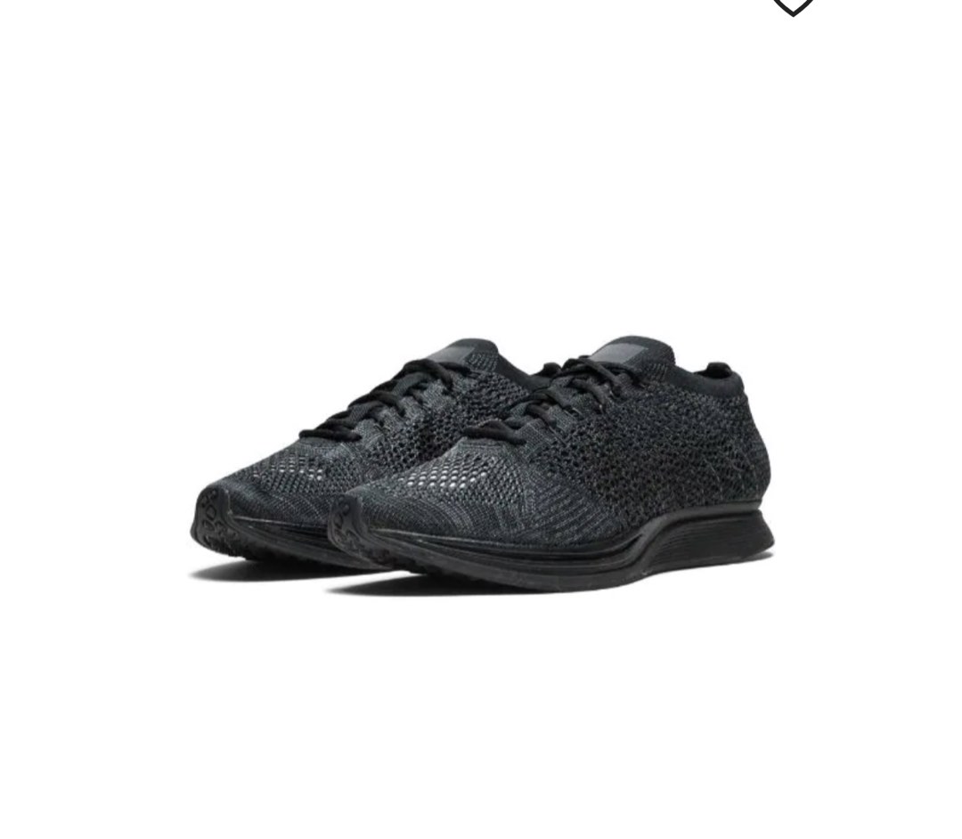 All black hotsell flyknit