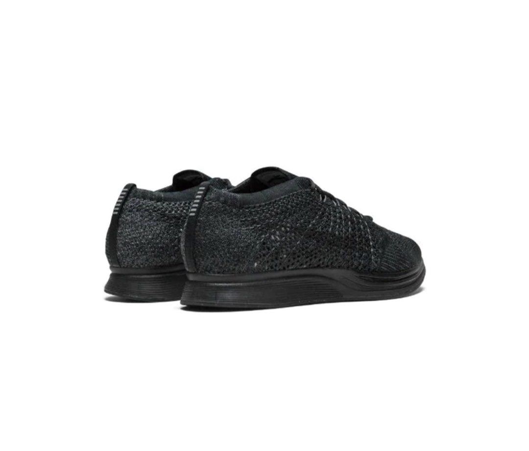 All black flyknit store