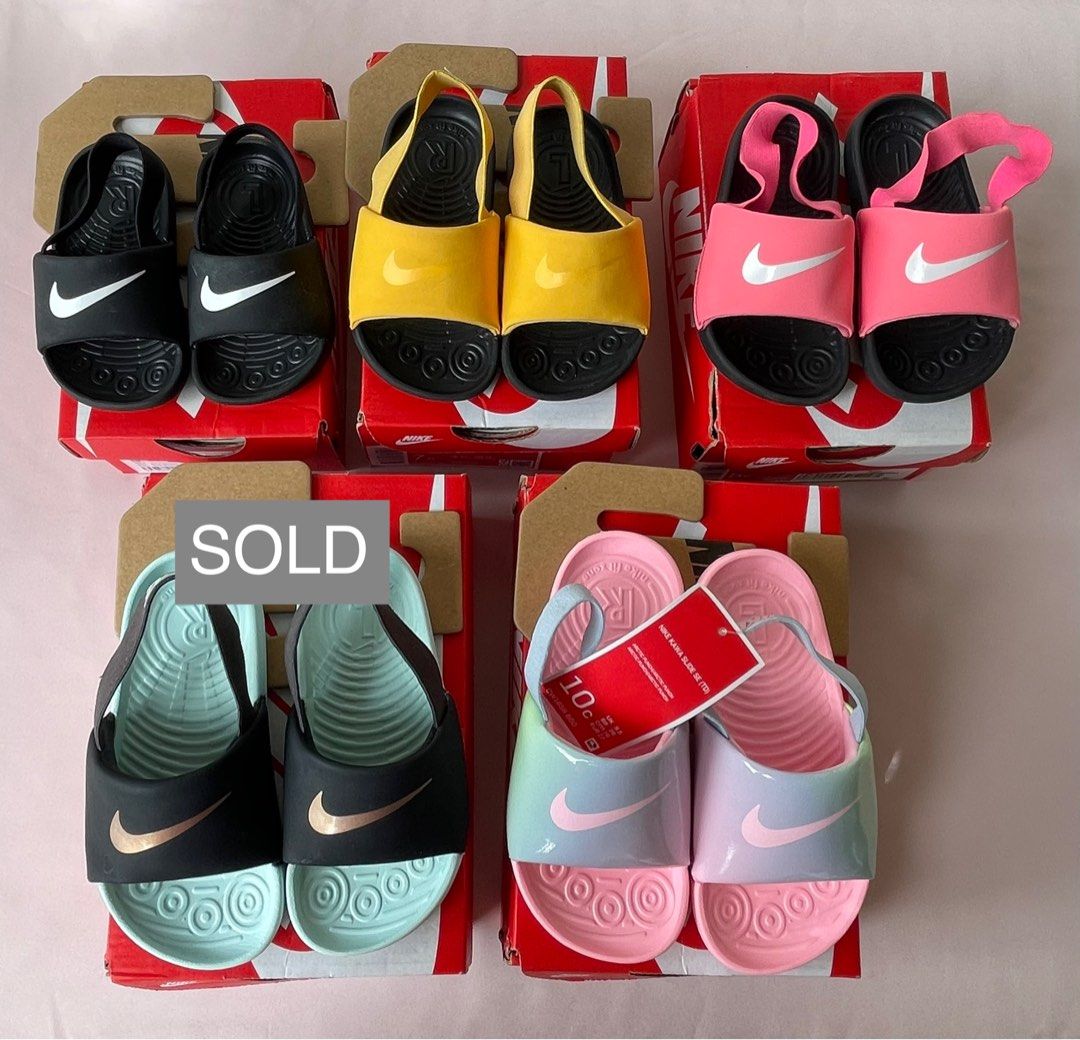 10c clearance nike sandals