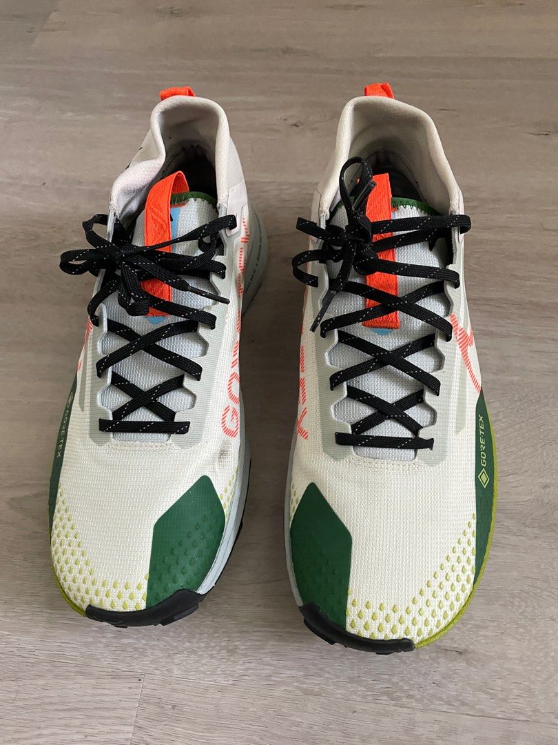 Reebok pegasus top