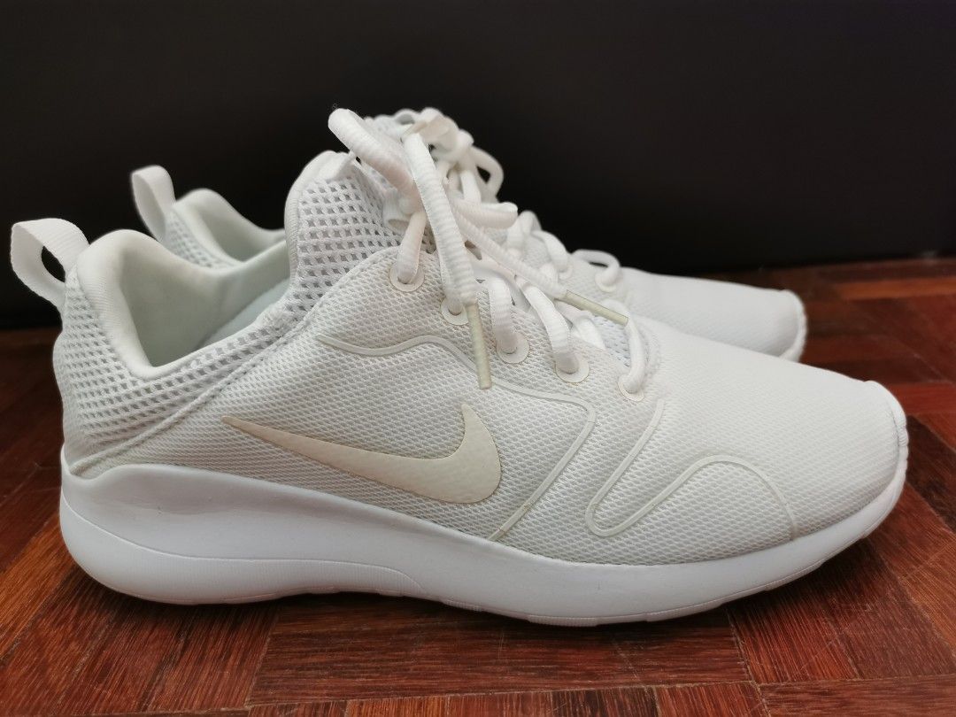 Nike kaishi on shop foot