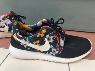 Original roshe run on sale