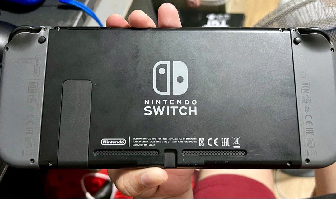 Nintendo switch v2 jailbroken 128gb, Video Gaming, Video Game Consoles