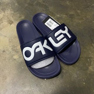 (Category: ) located in . Submitted by thriftstarter (Listing ID 1267791137, Image 1). Description: .