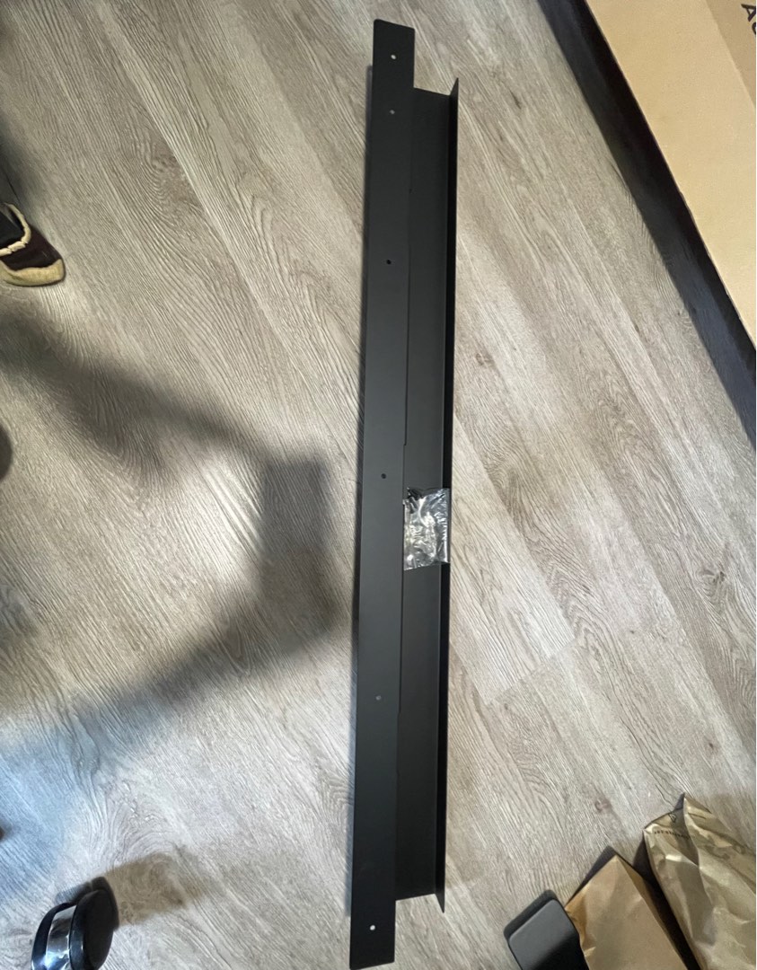 Omnidesk basic cable management bar, Computers & Tech, Parts