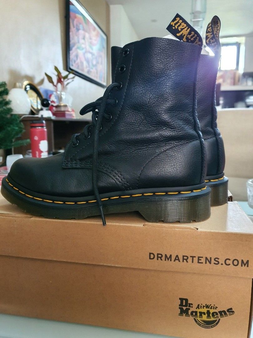 Dr martens size 6 sale hot sale