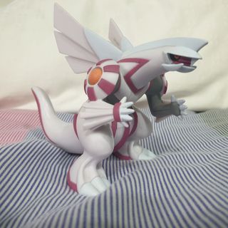 MONCOLLÉ Figure ML-28 Palkia Origin Form, Authentic Japanese Pokémon  Figure
