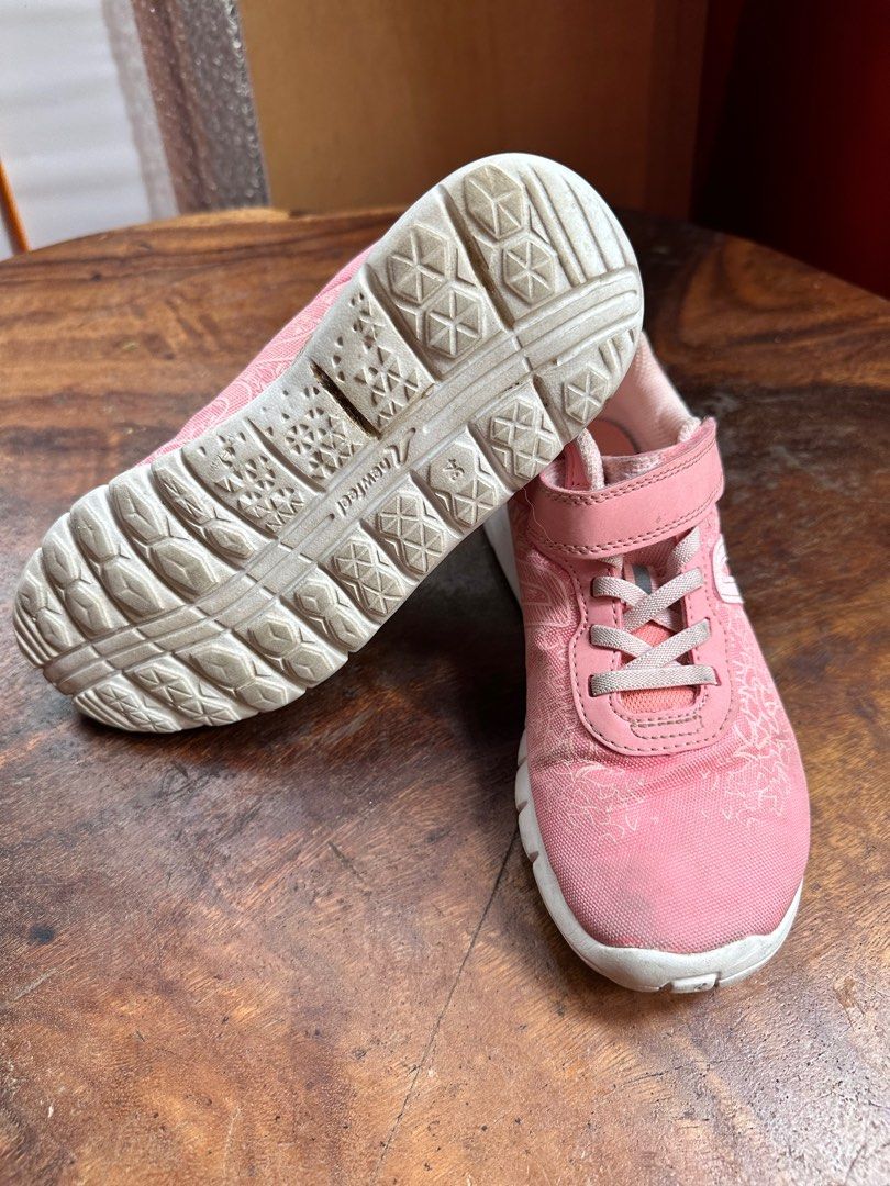 Pink rubber shoes discount