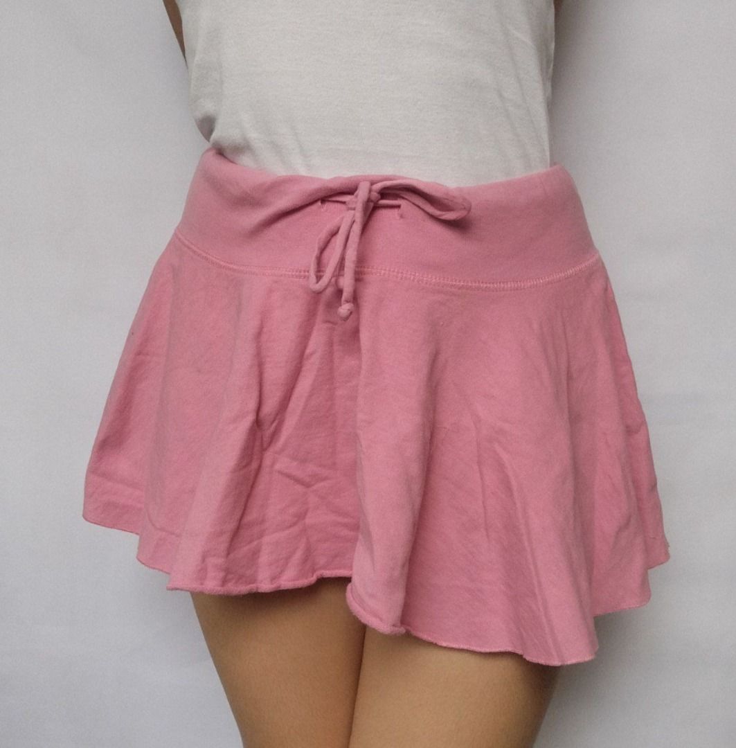 pink skater skirt Women s Fashion Bottoms Skirts on Carousell