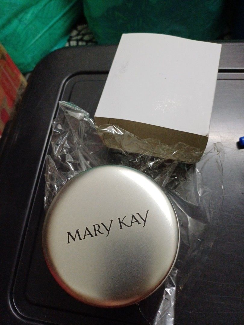 Pink watch mary kay new in box limited edition