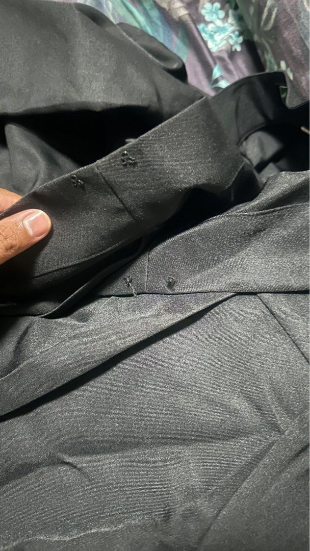 RP graduation gown (School of Hospitality), Men's Fashion, Coats, Jackets and Outerwear on Carousell