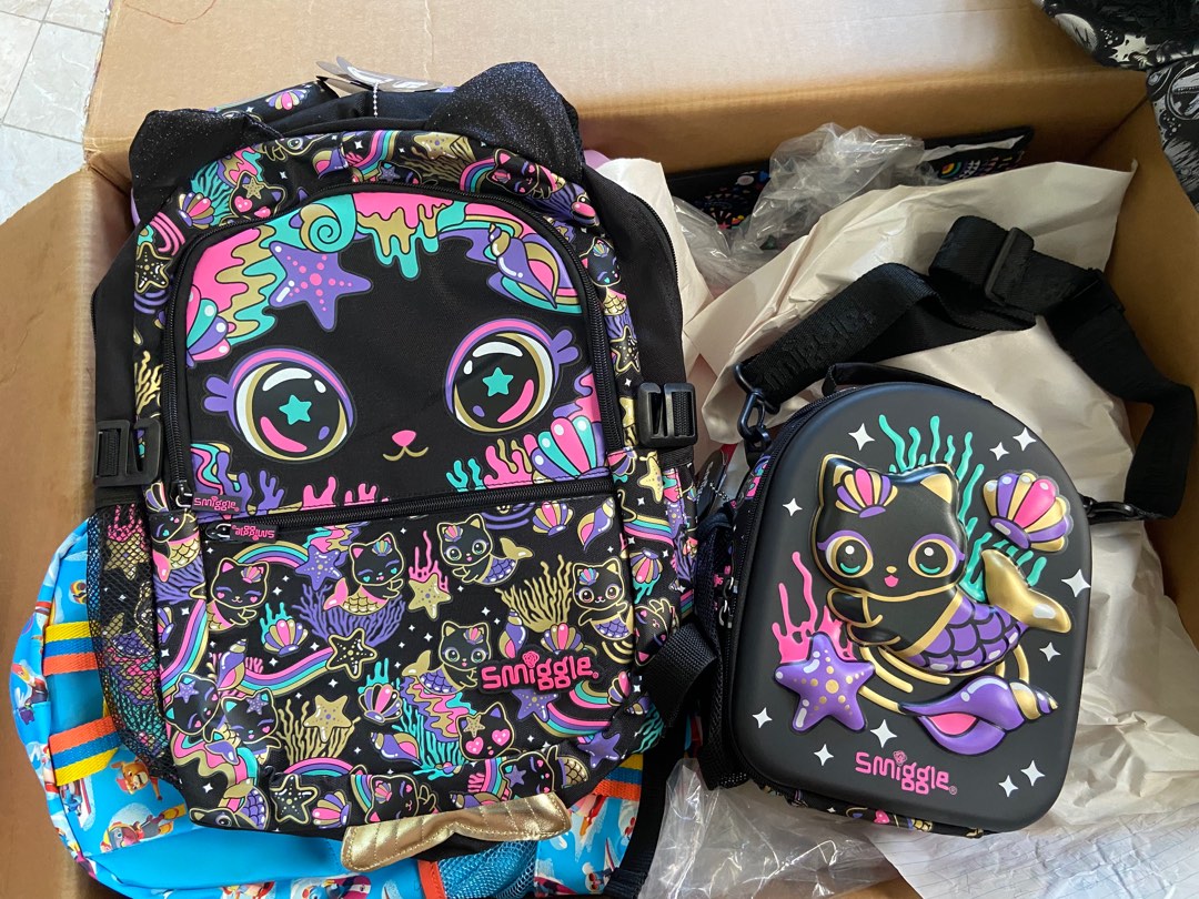 SALE Smiggle hey there catfish classic backpack and lunch bag set