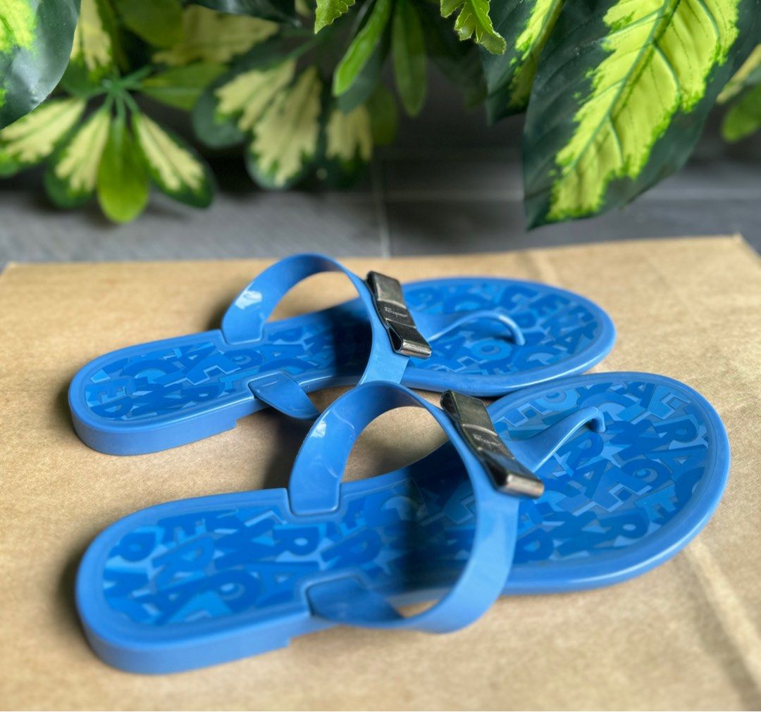 Salvatore ferragamo jelly sandals clearance