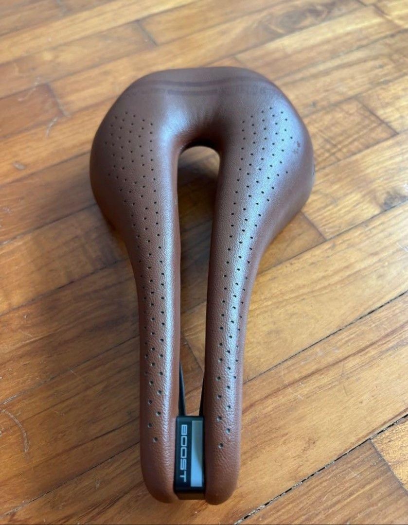 Gravel Bike Saddle | Vintage Style | Novus Boost Gravel Heritage TI 316 Superflow