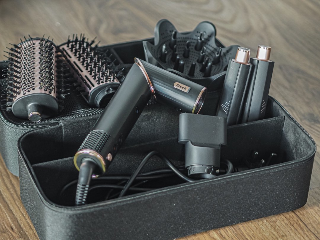 Shark FlexStyle Black, TV & Home Appliances, Electrical, Adaptors