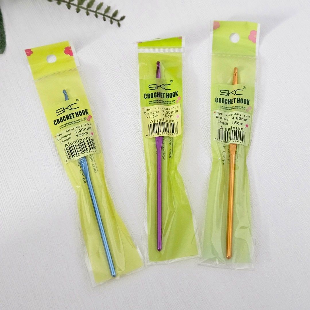 Tulip Etimo crochet hooks, Hobbies & Toys, Stationery & Craft, Craft  Supplies & Tools on Carousell