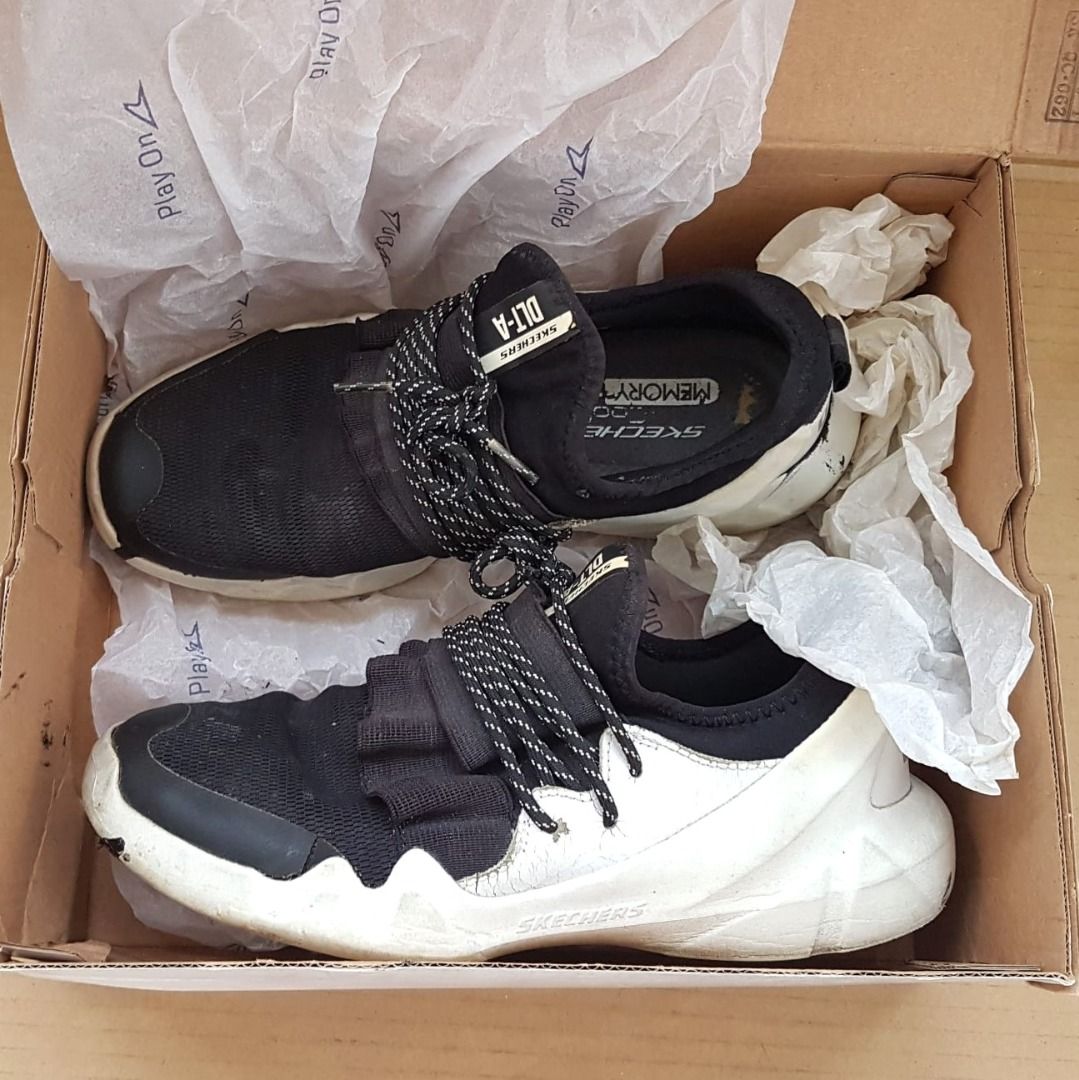 White running clearance sneakers